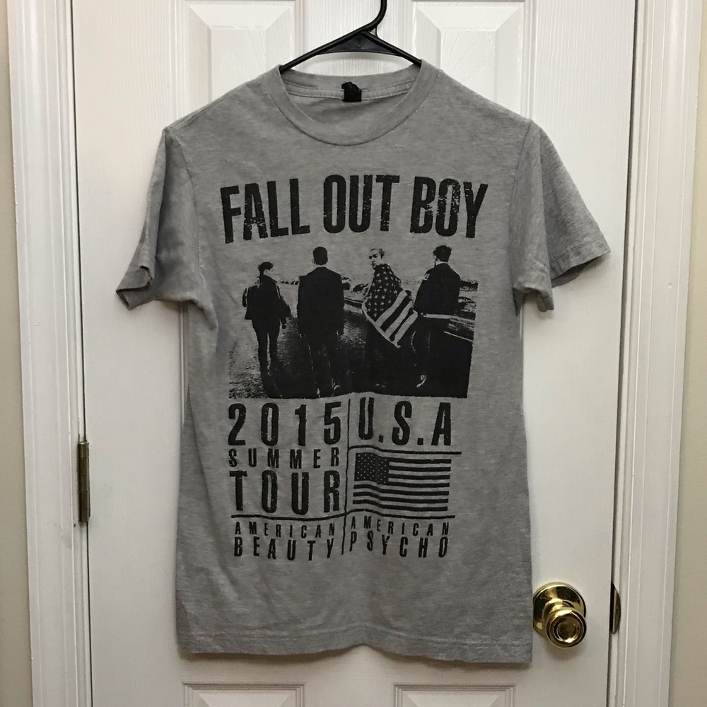 Fall Out Boy 2015 Concert Shirt Small Grey
